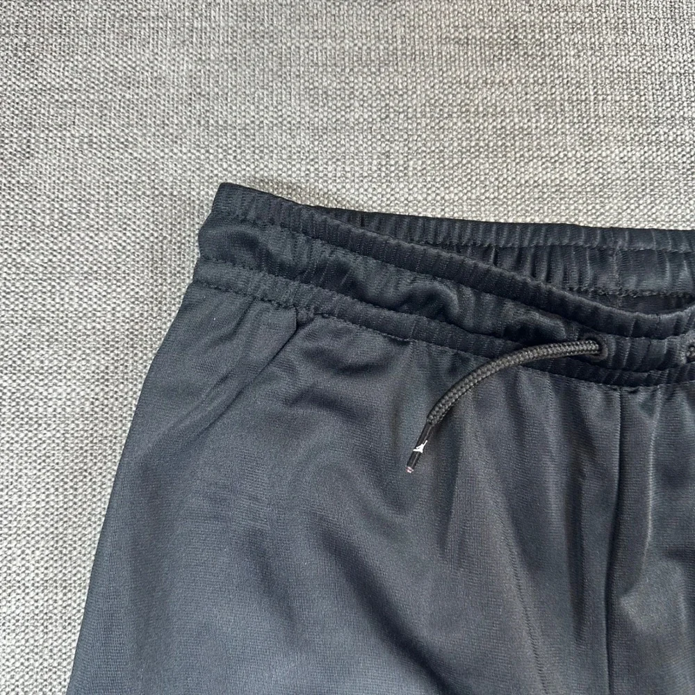 Jordan Jogger Pants Boys Large  Black Like New Nike Air Jumpman Graphic Track